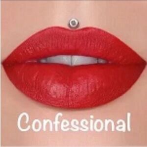 CONFESSIONAL ⭐️ JEFFREE STAR ⭐️ Velvet Trap Lipstick ⭐️ NEW